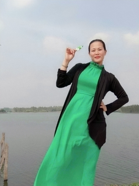 李梅的第二张照片--茂名红颜知己交友网