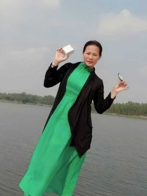 李梅的第三张照片--茂名红颜知己交友网